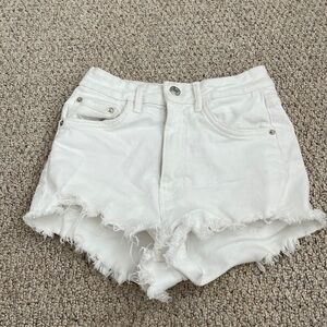 WHITE ZARA JEAN SHORTS